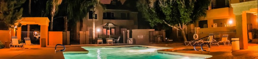 the-pool-from-my-apartment-complex